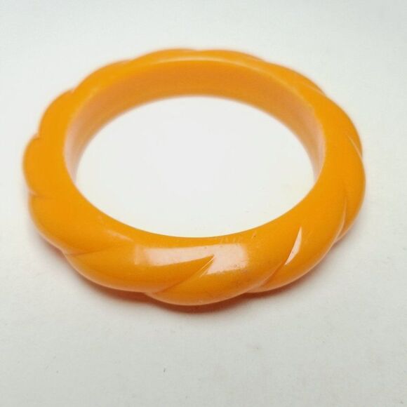Vintage Orange Plastic Bangle Bracelet, Retro Stacking Twist Design, 70s Style - Picture 1 of 5